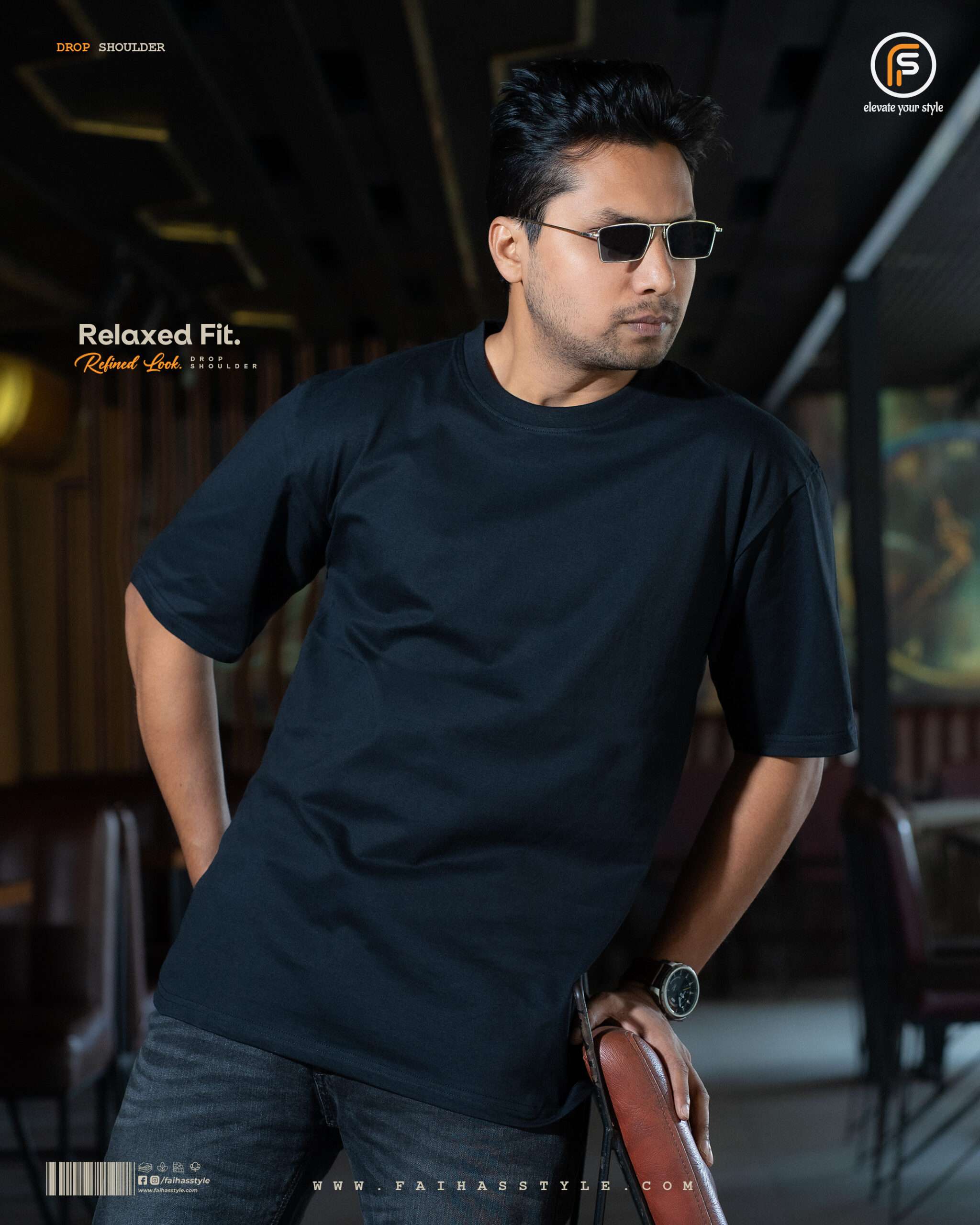 Minimal solid color drop shoulder t-shirt with premium fabric